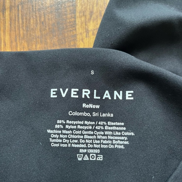 The Perform Legging - Picture 2 of 3